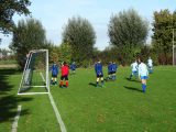 S.K.N.W.K. JO11-1 - FC De Westhoek JO11-2 (competitie) - najaar - seizoen 2018-2019 (23/61)