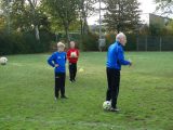 Training S.K.N.W.K. JO15-1 van zaterdag 20 oktober 2018 (6/25)