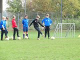 Training S.K.N.W.K. JO15-1 van zaterdag 20 oktober 2018 (21/25)