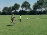 Laatste training S.K.N.W.K. JO11-1 van dit seizoen (68/110)