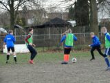 Onderlinge wedstrijd S.K.N.W.K. JO11-1 en JO13-1 (zaterdag 19 december 2020) (23/97)