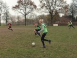 Onderlinge wedstrijd S.K.N.W.K. JO15-1 en JO17-1 (zaterdag 12 december 2020) (33/186)