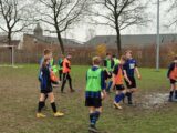 Onderlinge wedstrijd S.K.N.W.K. JO15-1 en JO17-1 (zaterdag 12 december 2020) (173/186)