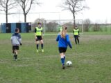 Onderlinge wedstrijd S.K.N.W.K. JO15-1 en JO17-1 (zaterdag 19 december 2020) (10/122)