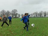 Onderlinge wedstrijd S.K.N.W.K. JO7-1 en JO9-1 (zaterdag 12 december 2020) (99/113)