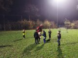 Voetbalpieten bezoeken training S.K.N.W.K. JO7-1, JO9-1 en JO13-1 (6/112)