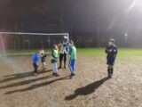 Voetbalpieten bezoeken training S.K.N.W.K. JO7-1, JO9-1 en JO13-1 (27/112)