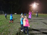 Voetbalpieten bezoeken training S.K.N.W.K. JO7-1, JO9-1 en JO13-1 (30/112)