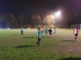 Voetbalpieten bezoeken training S.K.N.W.K. JO7-1, JO9-1 en JO13-1 (46/112)