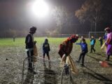 Voetbalpieten bezoeken training S.K.N.W.K. JO7-1, JO9-1 en JO13-1 (52/112)