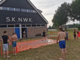 Waterpret tijdens training S.K.N.W.K. JO12-1' (35/64)