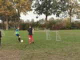 Training S.K.N.W.K. JO13-1 van zaterdag 24 oktober 2020 (54/79)