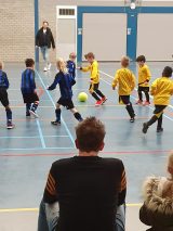 S.K.N.W.K. JO7-1 zaalvoetbal in De Vanger_04012020 (5/32)