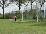 Onderlinge wedstrijd S.K.N.W.K. JO15-1 en JO17-1 (zaterdag 24 april 2021) (9/87)