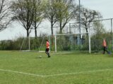 Onderlinge wedstrijd S.K.N.W.K. JO15-1 en JO17-1 (zaterdag 24 april 2021) (61/87)