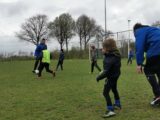 Onderlinge wedstrijd S.K.N.W.K. JO7-1 en JO9-1 (maandag 5 april 2021 - 2e Paasdag) (54/102)