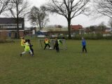 Onderlinge wedstrijd S.K.N.W.K. JO7-1 en JO9-1 (maandag 5 april 2021 - 2e Paasdag) (73/102)