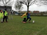 Onderlinge wedstrijd S.K.N.W.K. JO7-1 en JO9-1 (maandag 5 april 2021 - 2e Paasdag) (90/102)