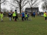 Onderlinge wedstrijd S.K.N.W.K. JO7-1 en JO9-1 (maandag 5 april 2021 - 2e Paasdag) (102/102)