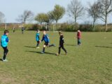 Onderlinge wedstrijd S.K.N.W.K. JO7-1 en JO9-1 (zaterdag 24 april 2021) (14/99)