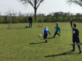 Onderlinge wedstrijd S.K.N.W.K. JO7-1 en JO9-1 (zaterdag 24 april 2021) (75/99)