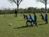 Onderlinge wedstrijd S.K.N.W.K. JO7-1 en JO9-1 (zaterdag 24 april 2021) (83/99)