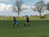 Onderlinge wedstrijd tussen spelers S.K.N.W.K. 1 en S.K.N.W.K. JO19-1 van zaterdag 1 mei 2021 (39/82)