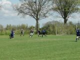 Onderlinge wedstrijd tussen spelers S.K.N.W.K. 1 en S.K.N.W.K. JO19-1 van zaterdag 1 mei 2021 (46/82)