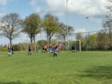 Onderlinge wedstrijd tussen spelers S.K.N.W.K. 1 en S.K.N.W.K. JO19-1 van zaterdag 1 mei 2021 (50/82)