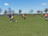 Training seniorenteams S.K.N.W.K. van zaterdag 17 april 2021 (16/91)