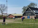 Training S.K.N.W.K. JO19-1 van zaterdag 24 april 2021 (14/105)