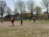 Training S.K.N.W.K. JO19-1 van zaterdag 24 april 2021 (25/105)