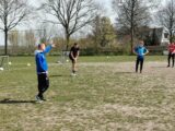 Training S.K.N.W.K. JO19-1 van zaterdag 24 april 2021 (36/105)