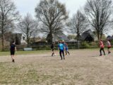 Training S.K.N.W.K. JO19-1 van zaterdag 24 april 2021 (41/105)