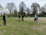 Training S.K.N.W.K. JO19-1 van zaterdag 24 april 2021 (48/105)