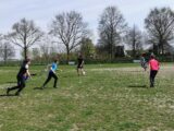 Training S.K.N.W.K. JO19-1 van zaterdag 24 april 2021 (50/105)