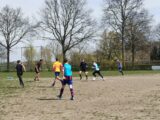 Training S.K.N.W.K. JO19-1 van zaterdag 24 april 2021 (77/105)