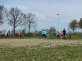 Training S.K.N.W.K. JO19-1 van zaterdag 24 april 2021 (81/105)