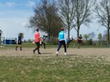 Training S.K.N.W.K. JO19-1 van zaterdag 24 april 2021 (97/105)