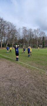 Halsteren JO17-3 - S.K.N.W.K. JO17-1 (comp.) seizoen 2021-2022 (3e fase - voorjaar) (25/37)